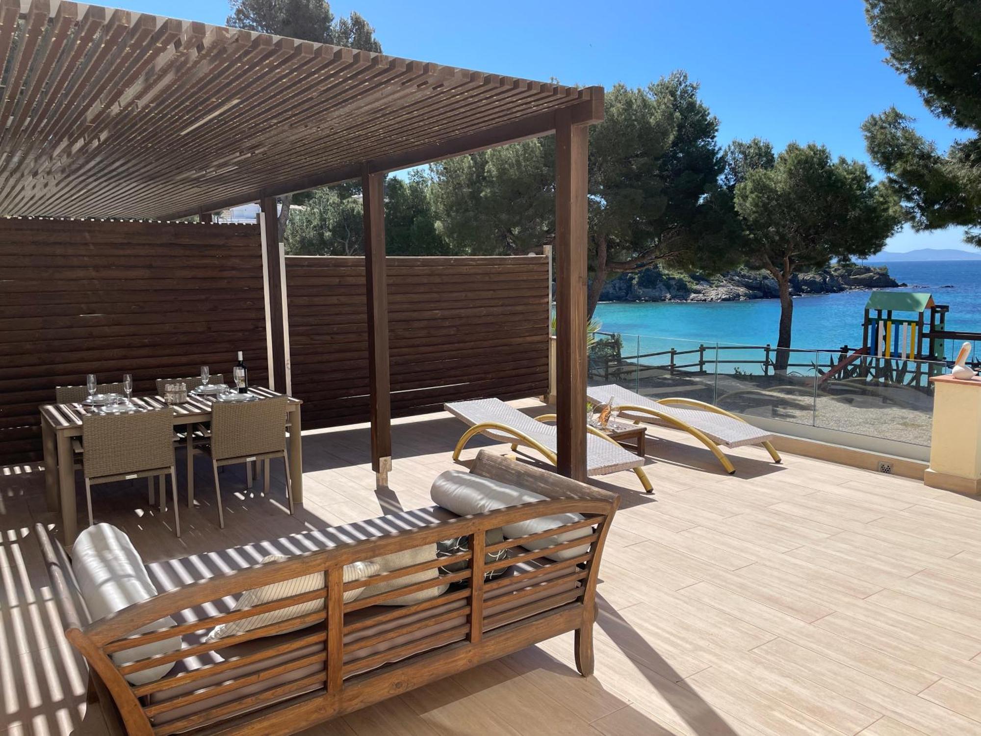 New Madrague Beach Roses Exterior photo