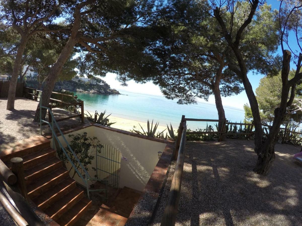 New Madrague Beach Roses Exterior photo